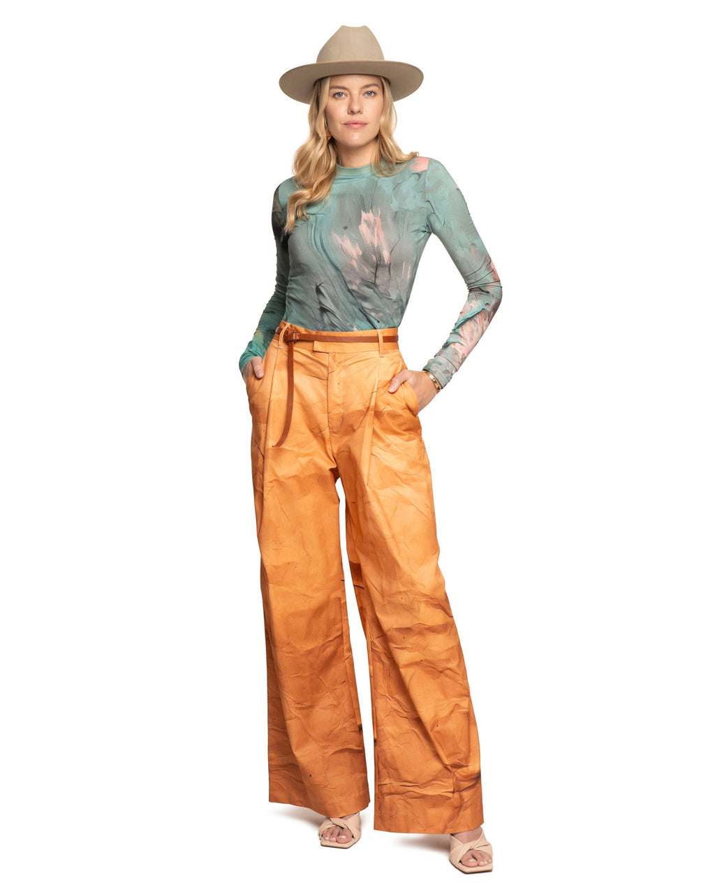 Sophie Tee | Sunset Surf